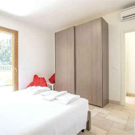 Prázdninový dům Nice In W/ 2 Bedrooms