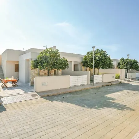 Nice In W/ 2 Bedrooms Prázdninový dům *