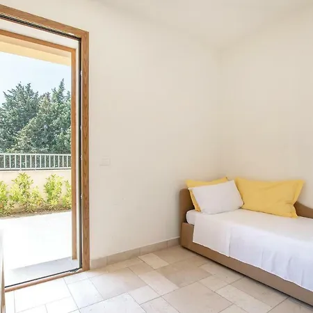 Nice In W/ 2 Bedrooms Melendugno